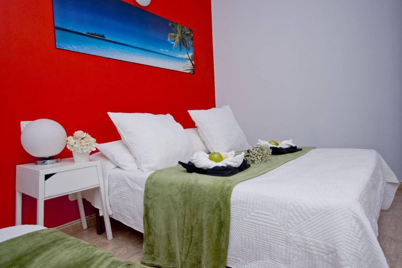 Barcelona City North Hostal المظهر الخارجي الصورة