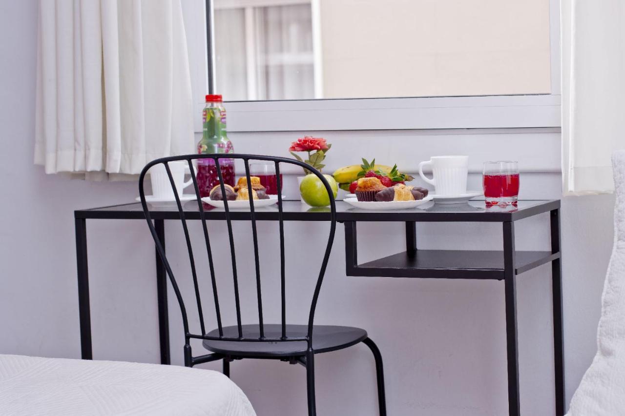Barcelona City North Hostal المظهر الخارجي الصورة