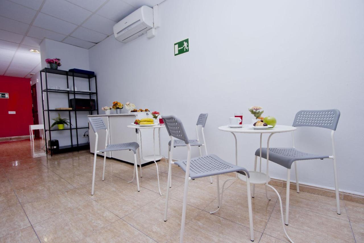 Barcelona City North Hostal المظهر الخارجي الصورة
